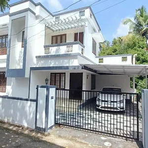 Villa Mom's, Nedumbassery